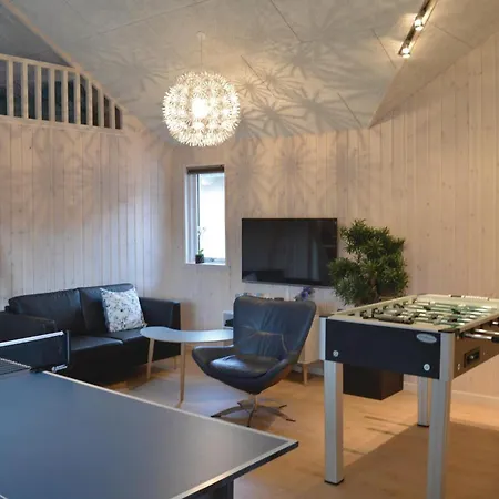 Сasa de vacaciones Awesome Home In Vejby With Sauna *